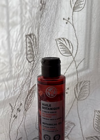  Beden Yves Rocher Bitkisel Onarıcı Saç Yağı 