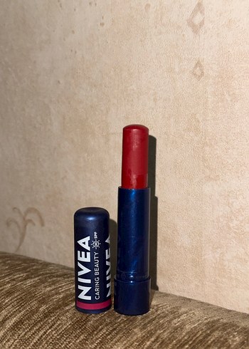Nivea Koyu Kırmızı Ruj