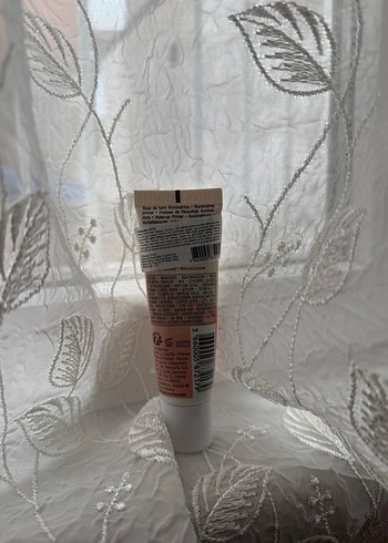 Beden Yves Rocher Baz Parlatıcı Ten Bazı