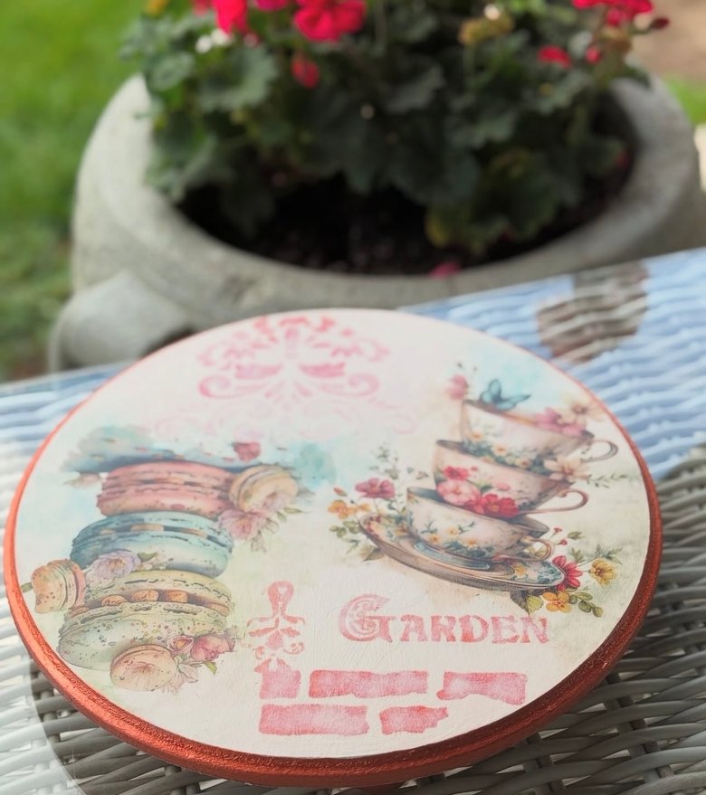 Pastel Renkli Bahçe Temalı Dekoratif Sunumluk - Görsel 2