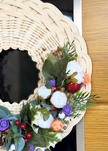 Renkli Çiçekli Beyaz Hasır Kapı Süsü - Görsel 3