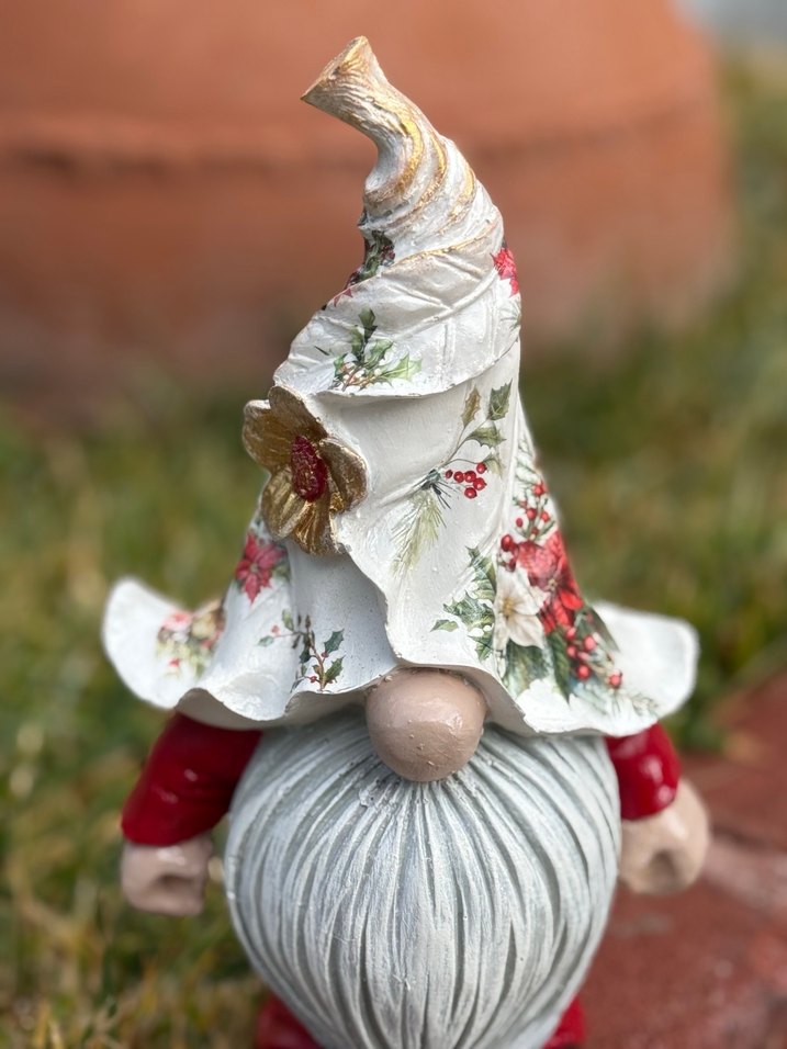 Beyaz Şapkalı Cüce Dede - Görsel 3