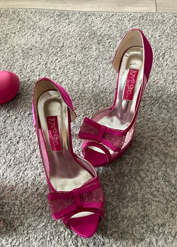 Dantel Detaylı Parlak Pembe Yüksek Topuklu Ayakkabı - Görsel 6