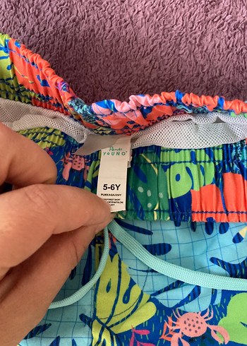 Penti 5-6 yaş Renkli Desenli deniz şortu - Görsel 5