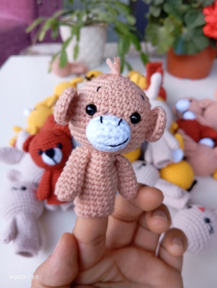 Renkli El Örgüsü Parmak Kuklaları - Görsel 5