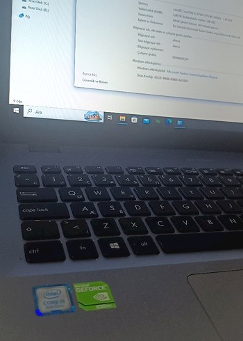 Mavi Renkli Intel Core i5 Dizüstü Bilgisayar