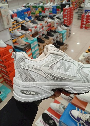 New Balance Beyaz Bağcıklı Spor Ayakkabı - Görsel 4