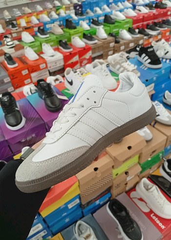 Beyaz Adidas Samba Kadın Spor Ayakkabı - Görsel 3