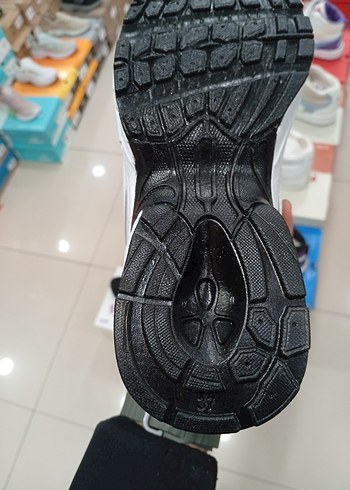 Beyaz New Balance Bağcıklı Spor Ayakkabı - Görsel 8