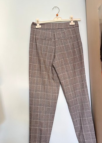 34 Beden Gri Pilili Midi Kumaş Pantolon