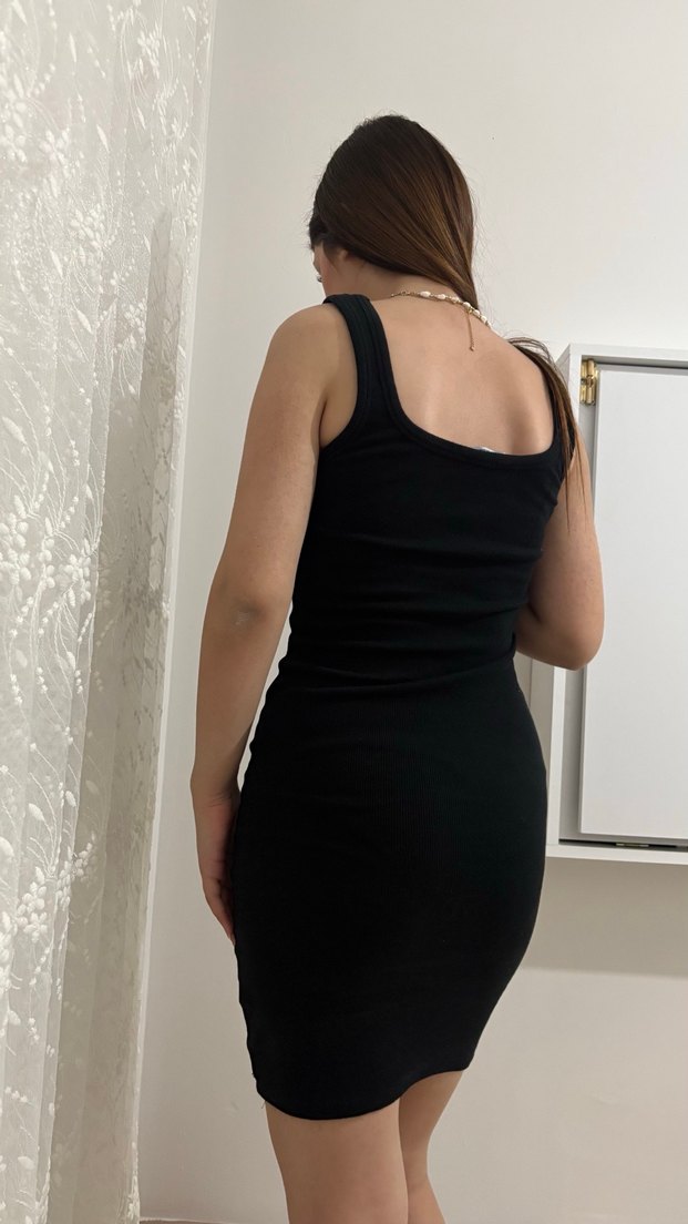 Siyah Kolsuz Midi Düz Kesim Elbise - Görsel 4