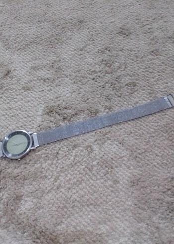 Gri Minimalist Kadın Kol Saati