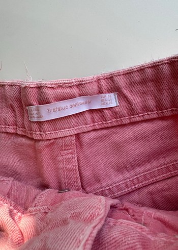 Zara Püsküllü Pembe Mini Denim Şort