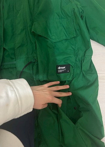 Kadın Yeşil Kapüşonlu Rahat Kesim rüzgarlık - Görsel 3