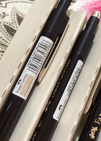  Faber-Castell Grip 1347 0.7mm Siyah Kalem