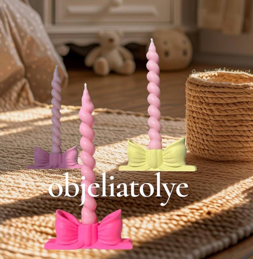 Kelebekli Beyaz Mumluk ve Kalp Desenli Mum - Görsel 5