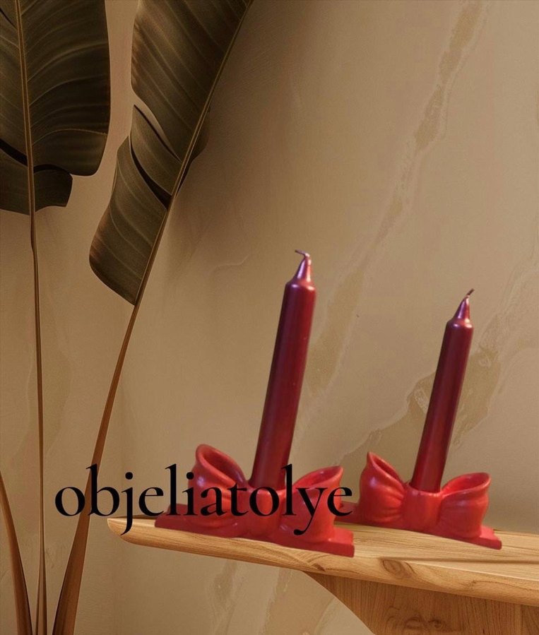 Kelebekli Beyaz Mumluk ve Kalp Desenli Mum - Görsel 3