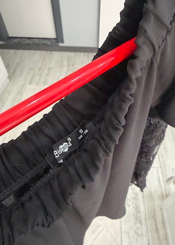 Dantel Detaylı Siyah Uzun Kollu Straplez Bluz - Görsel 2