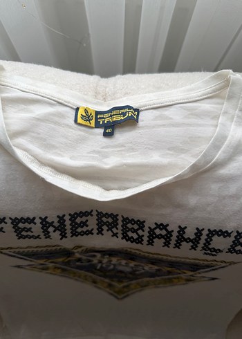 Beyaz Kısa Kollu Fenerbahçe Baskılı Tişört - Görsel 3