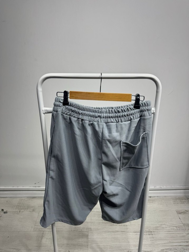 Gri Keten Erkek Kısa Şort Bel Detaylı - Görsel 2