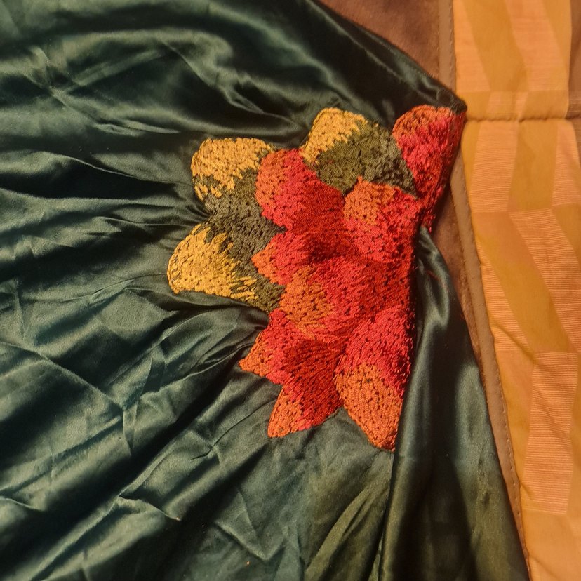 Nakışlı Uzun saten  Kadın Elbisesi - Görsel 2