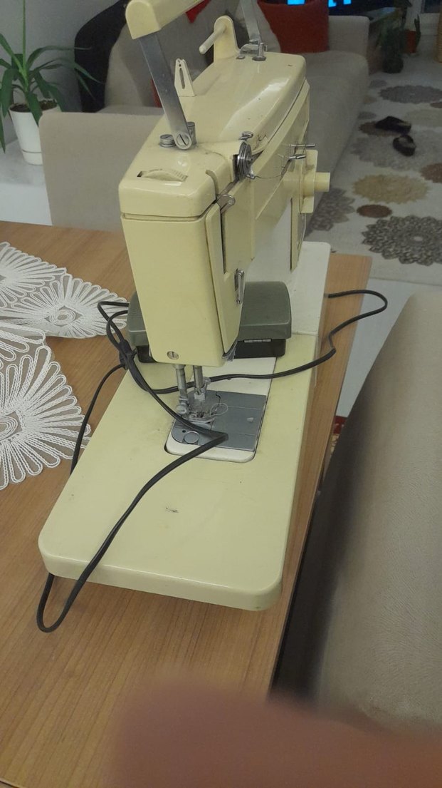 gritzner Beyaz ve  Dikiş Makinesi - Görsel 3