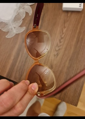 gues Şeffaf Bej Vintage Kadın Güneş Gözlüğü - Görsel 2