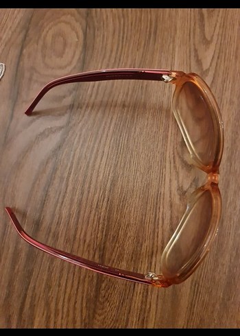 gues Şeffaf Bej Vintage Kadın Güneş Gözlüğü - Görsel 3