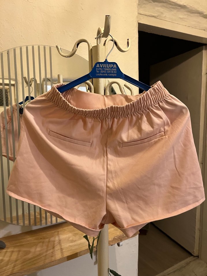 Pembe Pilili Kadın Mini Şort - Görsel 2