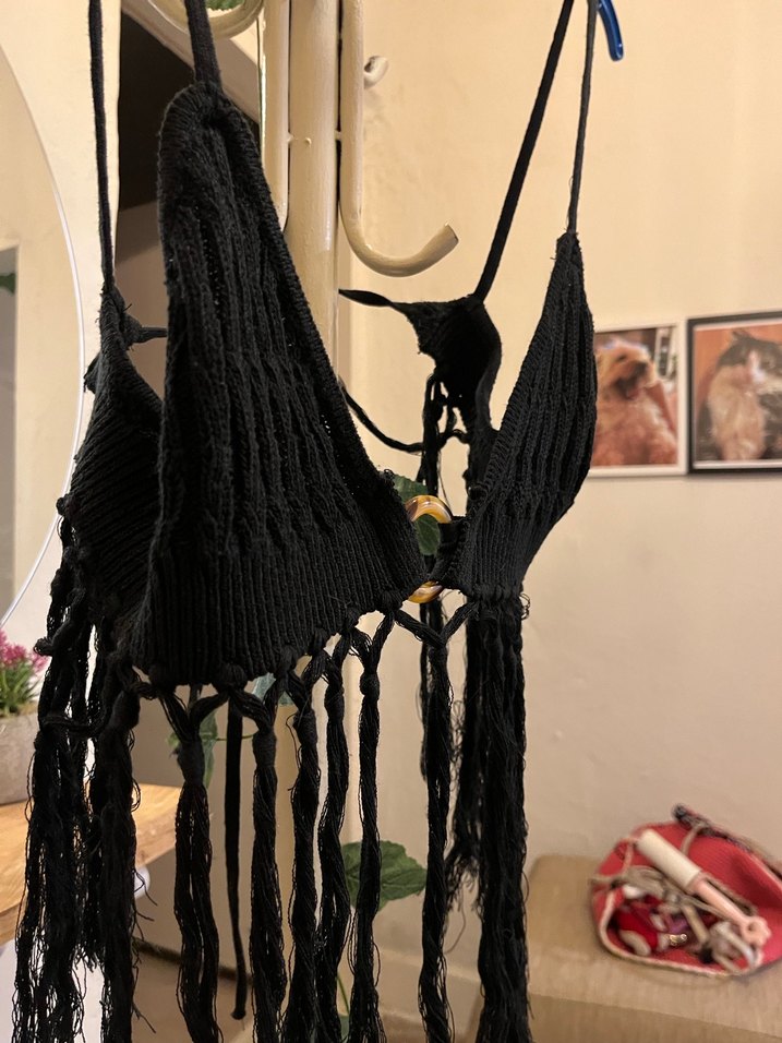 Siyah Püsküllü Örme Strappy Büstiyer - Görsel 3