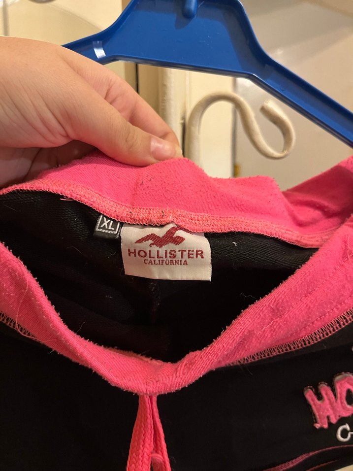 Hollister Kadın Pembe Siyah Baskılı Mini Şort - Görsel 2