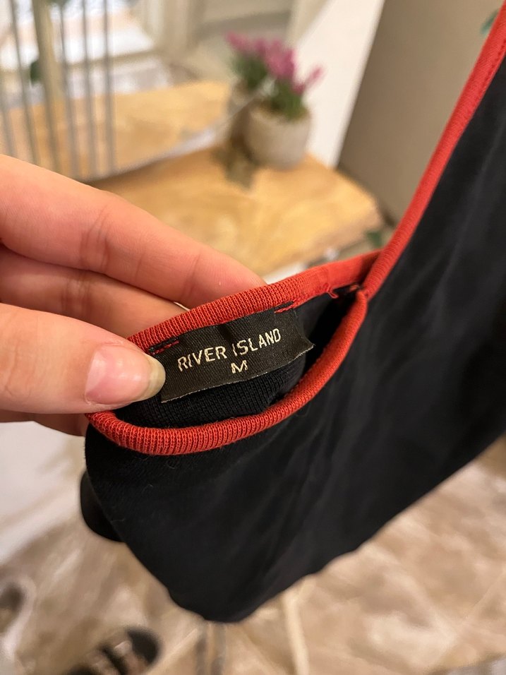 Kırmızı İpli Askılı Kadın Boyundan Bağlamalı Crop - Görsel 2