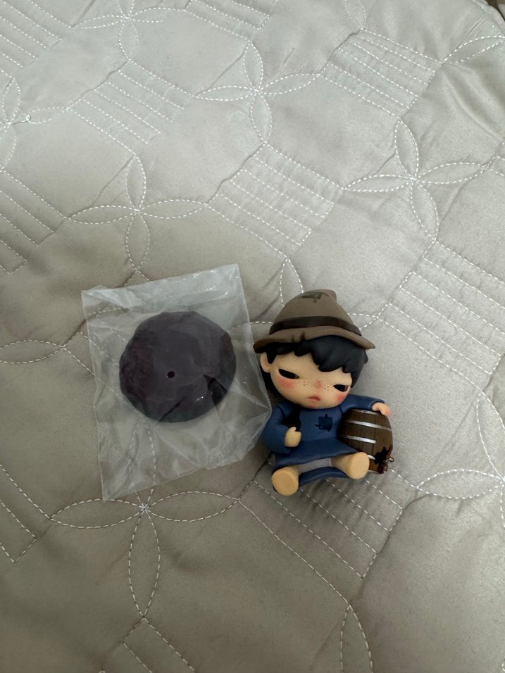 Hirono le petit prince serisi .  The tippler. Kartı mevcut - Görsel 5