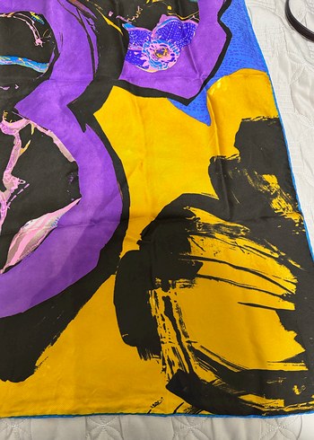 Cacharel ipek eşarp - Görsel 3