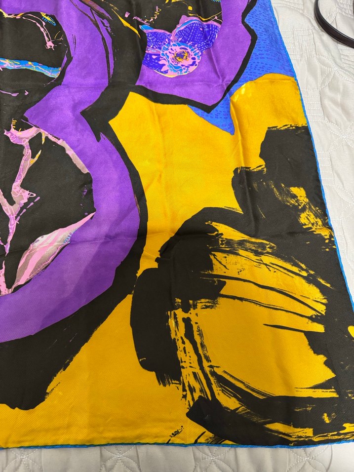 Cacharel ipek eşarp - Görsel 3