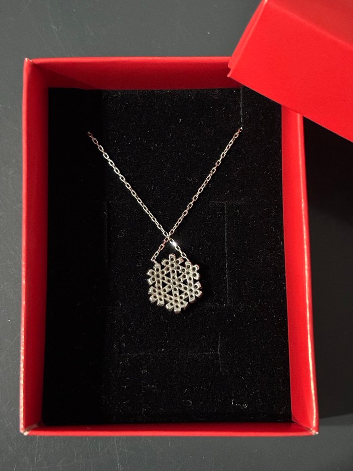 Kar tanesi gümüş kolye - Görsel 3