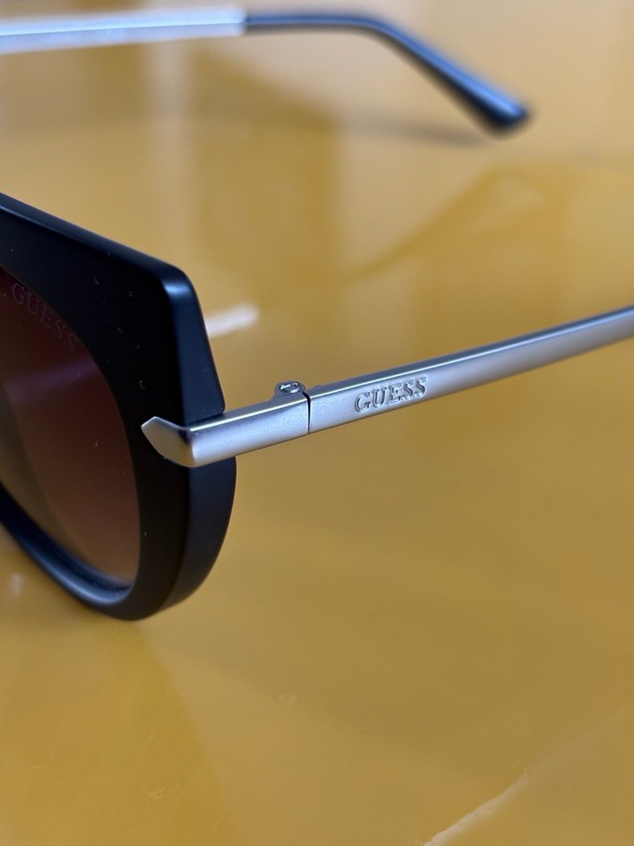 Guess güneş gözlüğü - Görsel 4