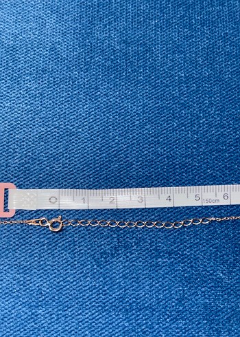 Altın Renk Arı Detaylı Midi Kolye - Görsel 5