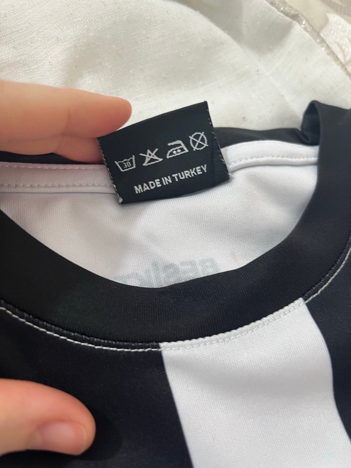 Düğmeli Siyah Beyaz Çizgili Erkek Tişört - Görsel 4