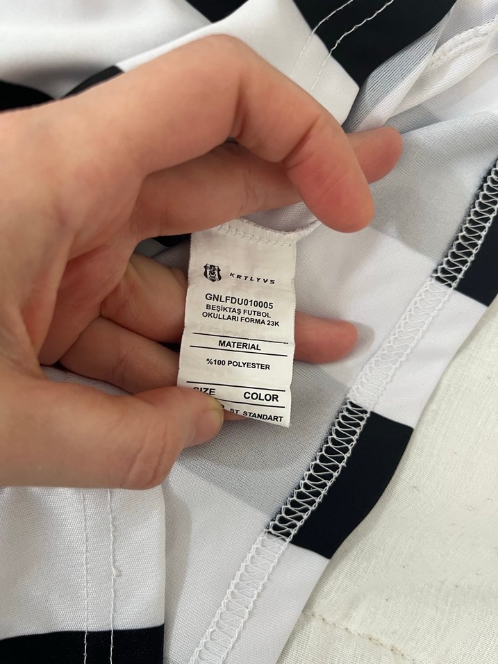 Düğmeli Siyah Beyaz Çizgili Erkek Tişört - Görsel 5