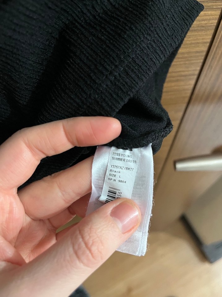 Siyah Askılı Elbise - Görsel 5