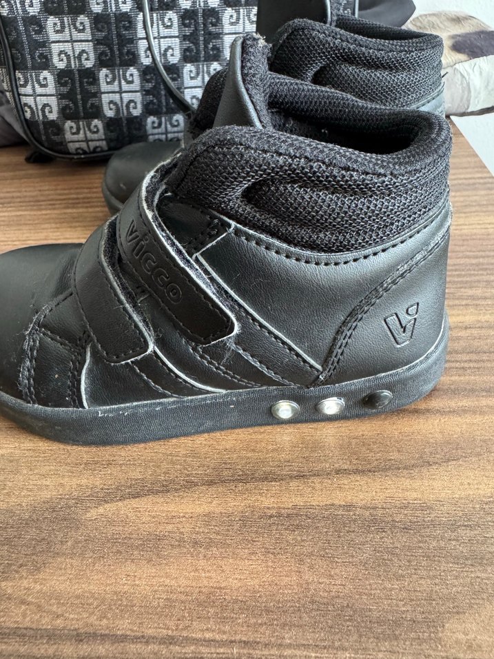 Erkek Çocuk Siyah Kauçuk Bot Velcro - Görsel 3