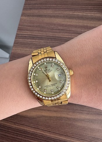 Altın Renkli Klasik kadın saat - Görsel 2