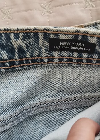 26- 30 beden Mavi Renkli Geniş Kesim Mini Denim Şort - Görsel 7