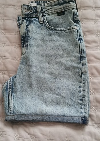 26- 30 beden Mavi Renkli Geniş Kesim Mini Denim Şort - Görsel 6