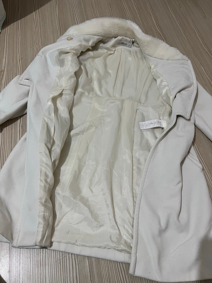 Düğmeli Beyaz Midi Kadın Kaban - Görsel 4