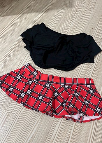 Drapeli Siyah Üst ve Kırmızı Ekose Mini Etek - Görsel 3
