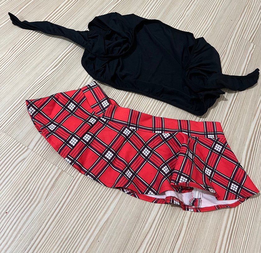 Drapeli Siyah Üst ve Kırmızı Ekose Mini Etek - Görsel 2