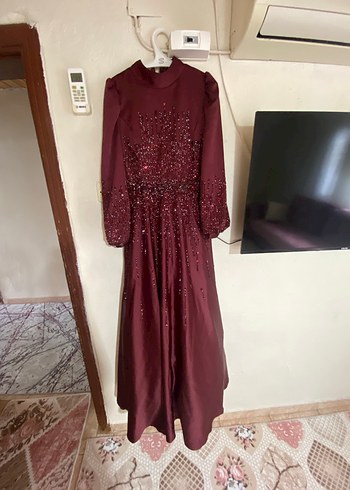 Abiye Bordo Uzun Kollu İşlemeli Abiye Elbise