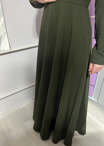 Düğmeli Yüksek Yakalı Kadın Uzun Abiye Elbise - Görsel 5